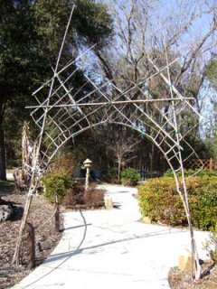 Living Latticed Arch is Incorporated Into Traditional Garden Sculpture